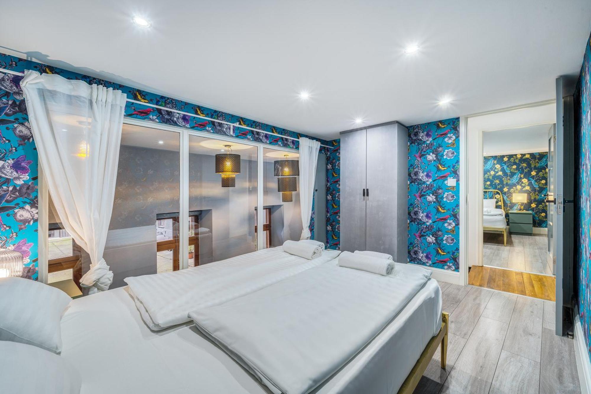 Azure Oasis In The Heart Of The City Budapest Exterior photo